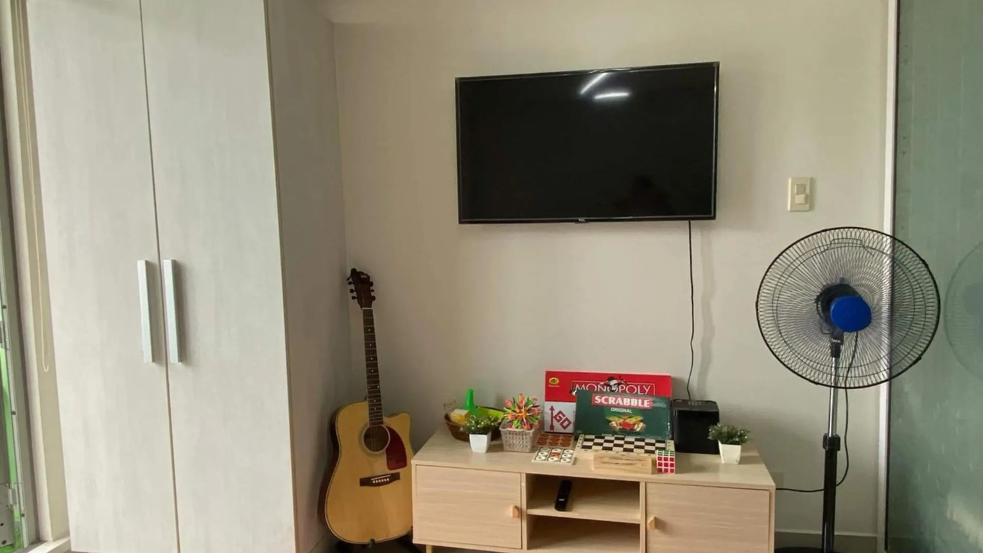 Aparthotel Azure Staycations By M&M'S Paranaque City